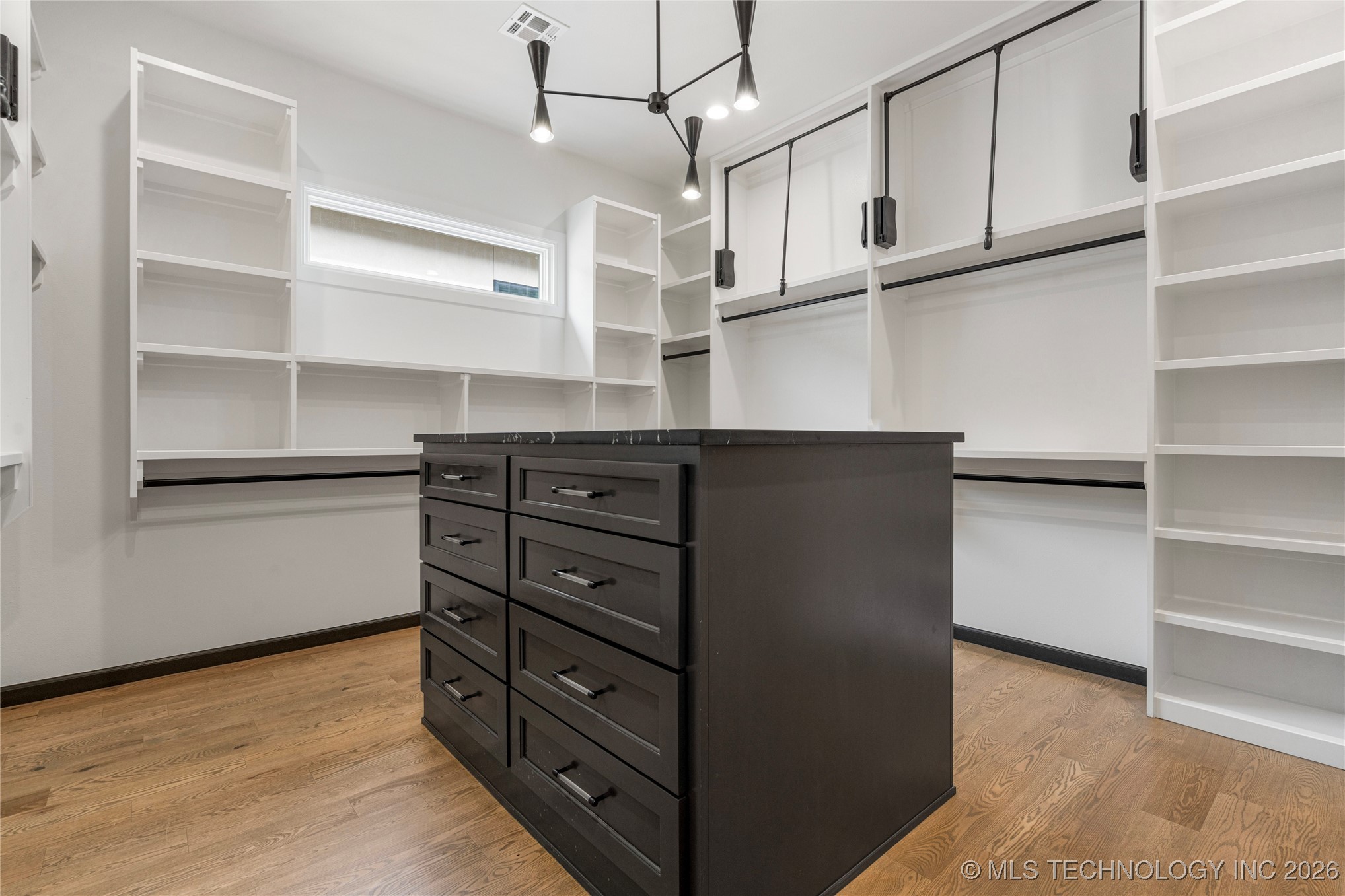 11927 S Vandalia Avenue Property Photo 36