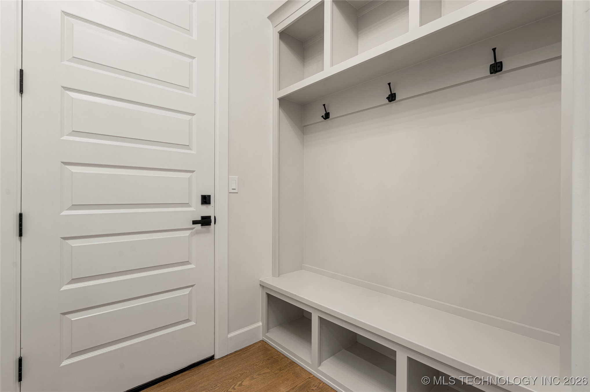 11927 S Vandalia Avenue Property Photo 40