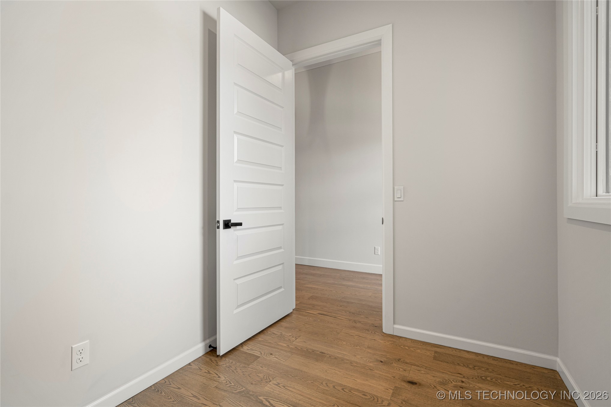 11927 S Vandalia Avenue Property Photo 48