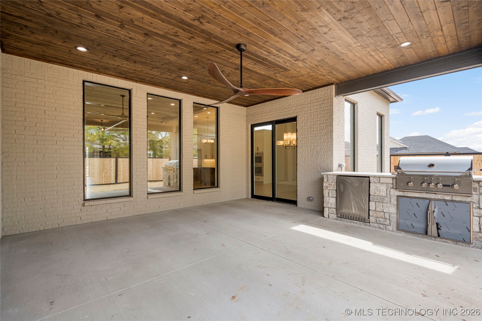 11927 S Vandalia Avenue Property Photo 50