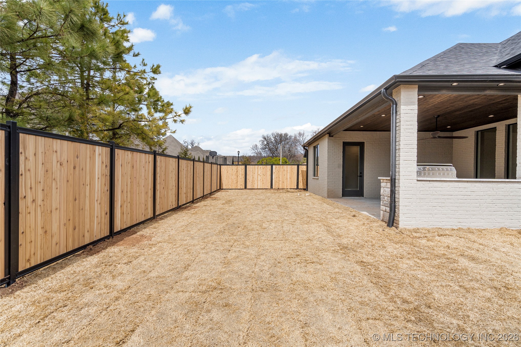 11927 S Vandalia Avenue Property Photo 56