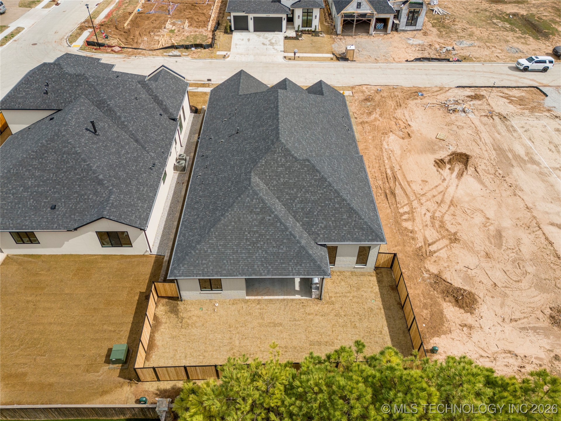 11927 S Vandalia Avenue Property Photo 59