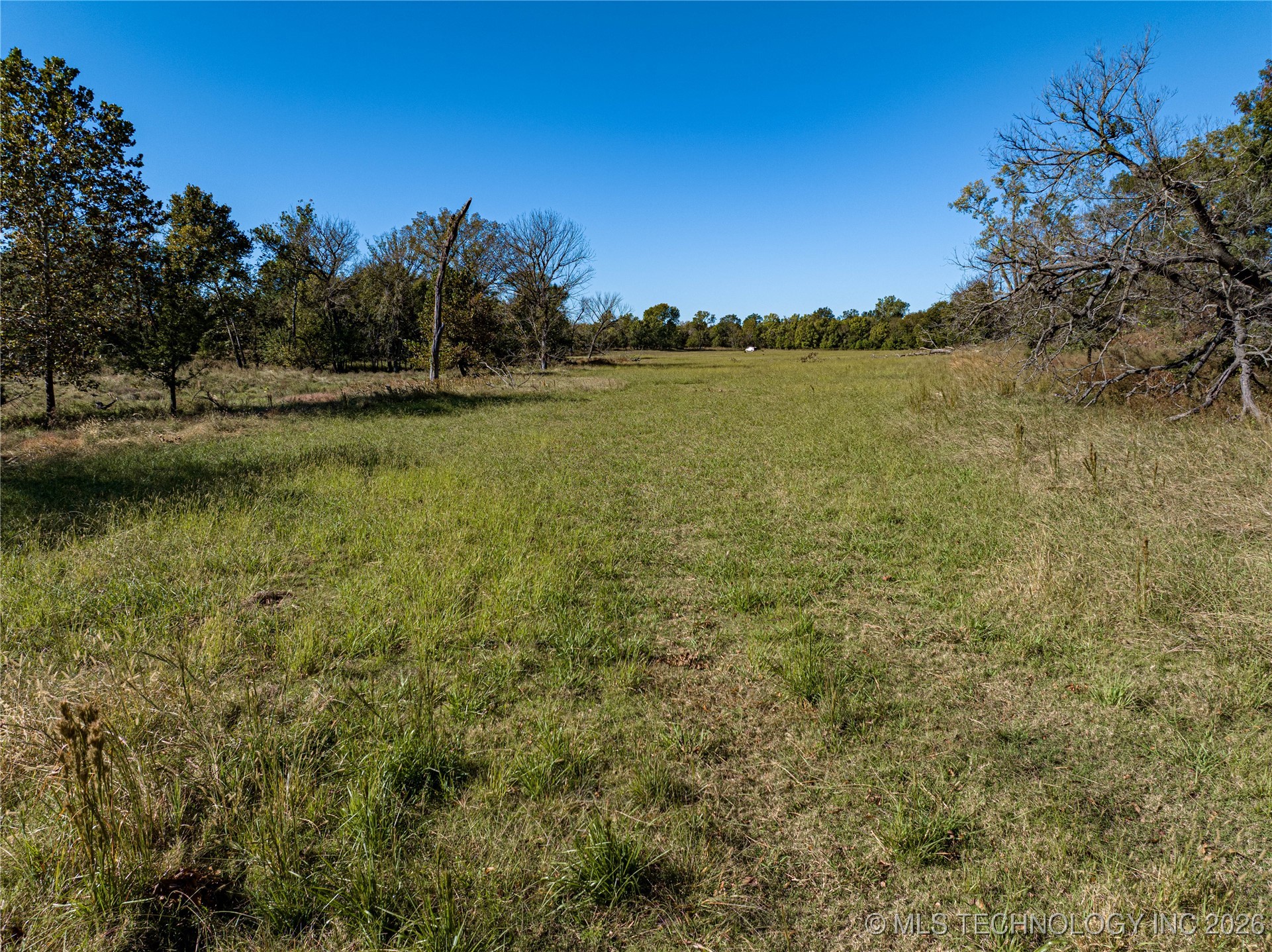 403238 E 1250 Property Photo 36