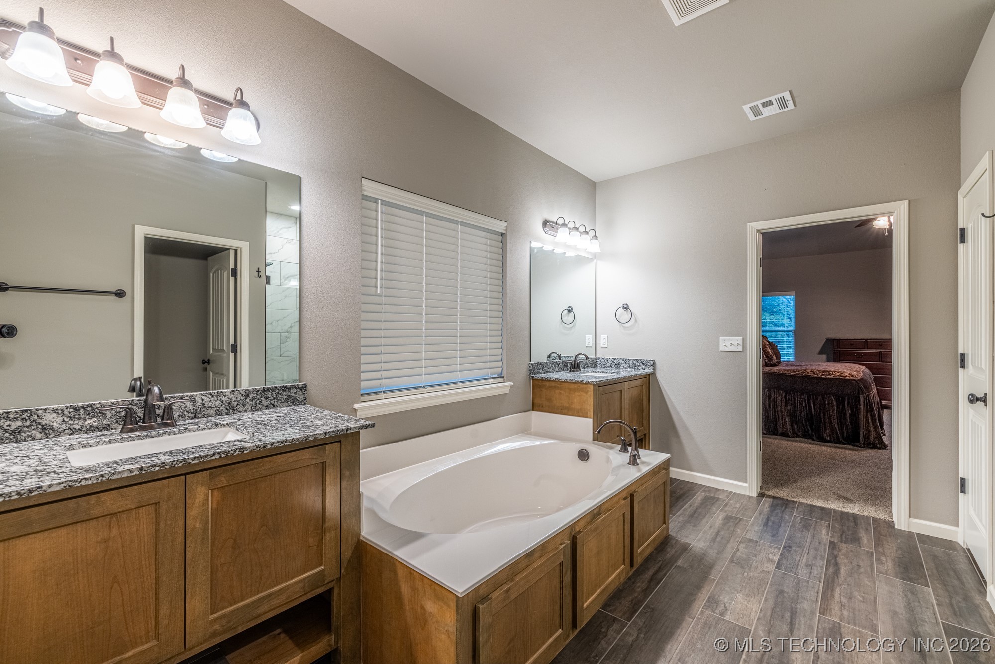 721 E 125th Place S Property Photo 42