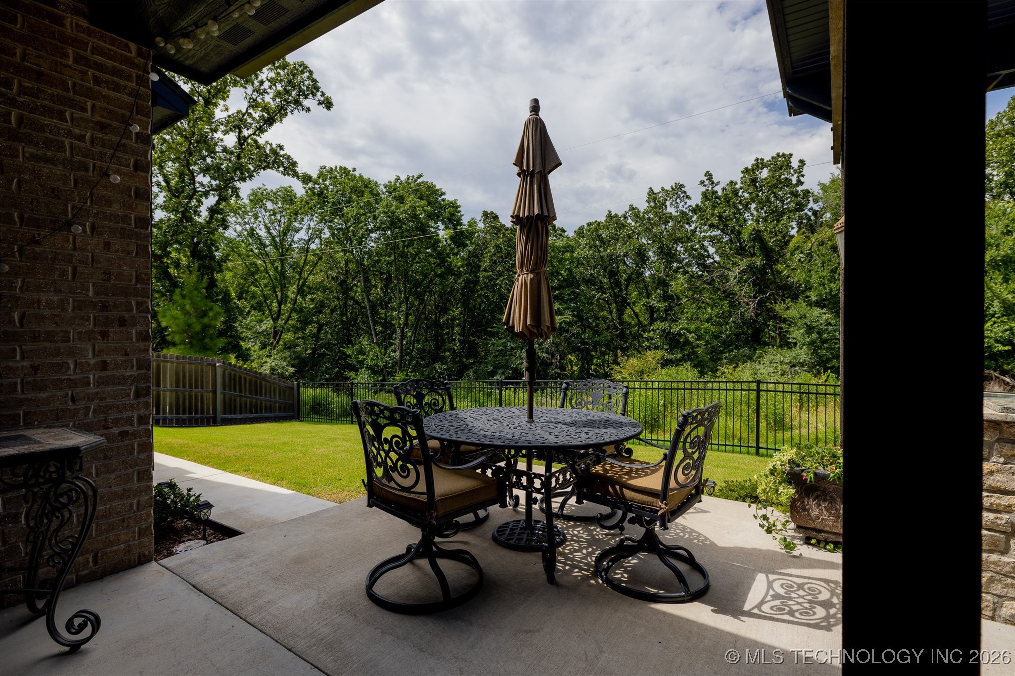 721 E 125th Place S Property Photo 64