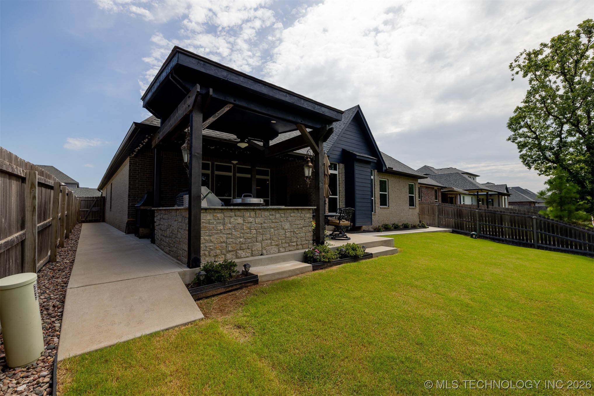 721 E 125th Place S Property Photo 72