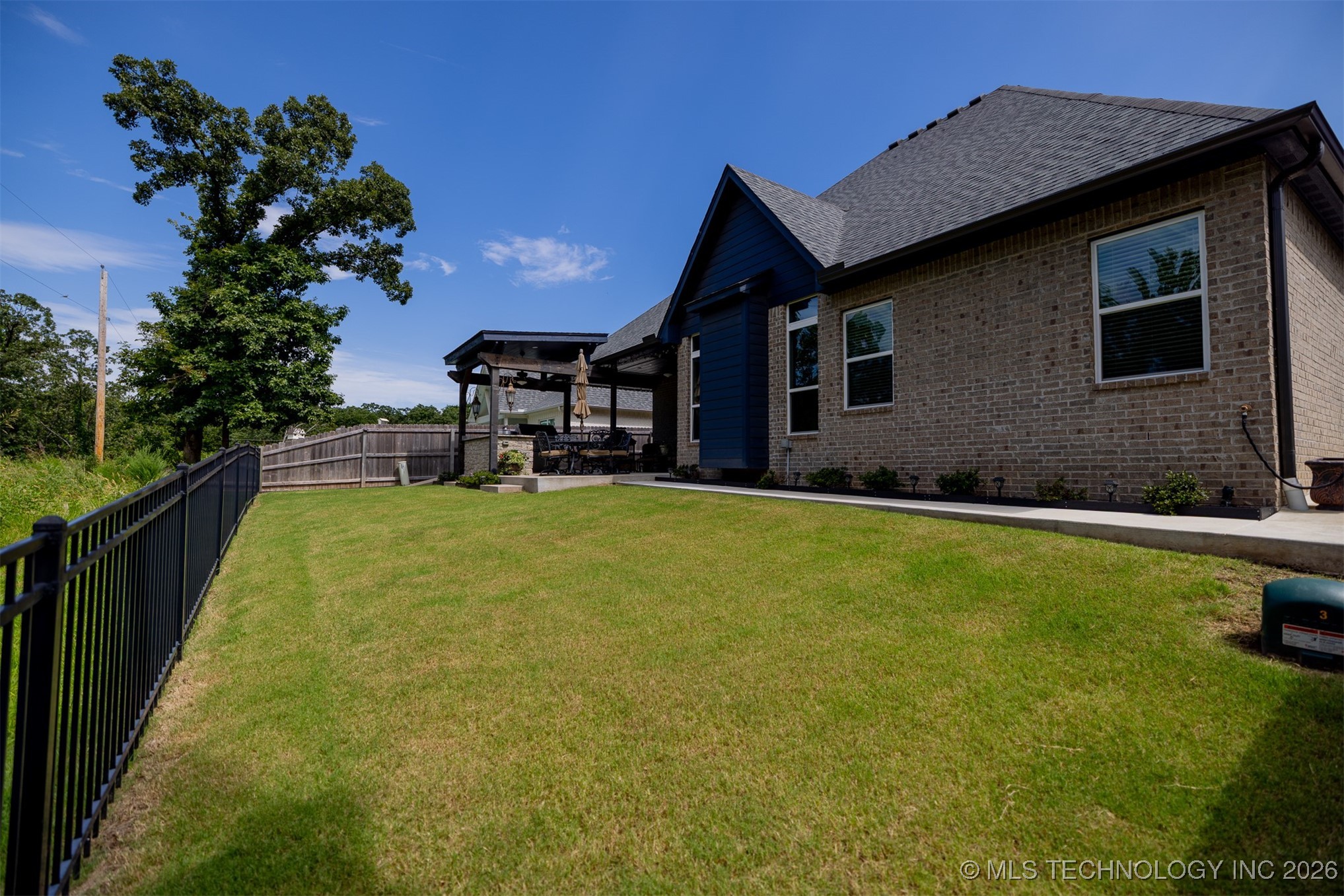 721 E 125th Place S Property Photo 74