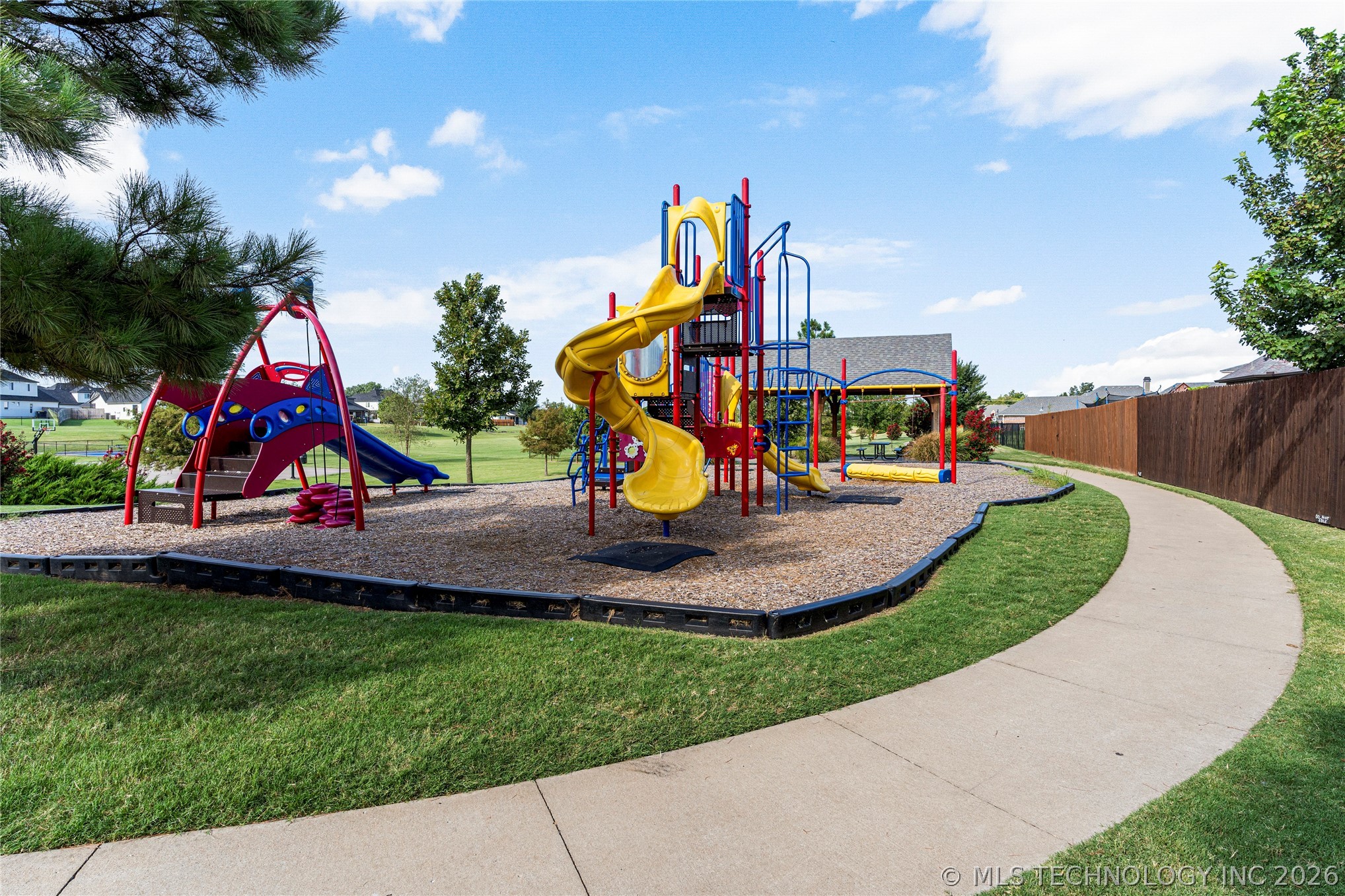 721 E 125th Place S Property Photo 78