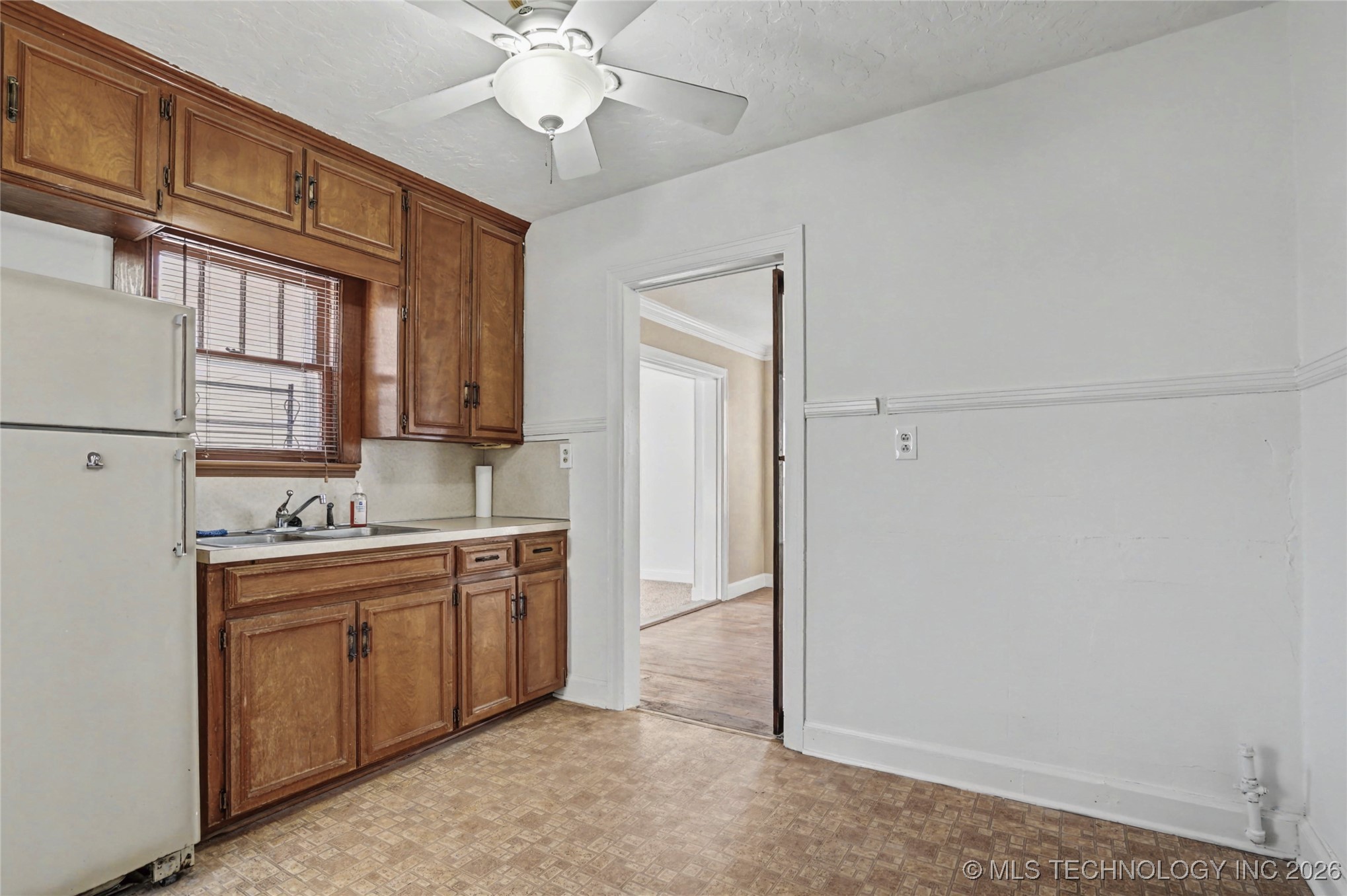 1307 S Frisco Avenue Property Photo 14