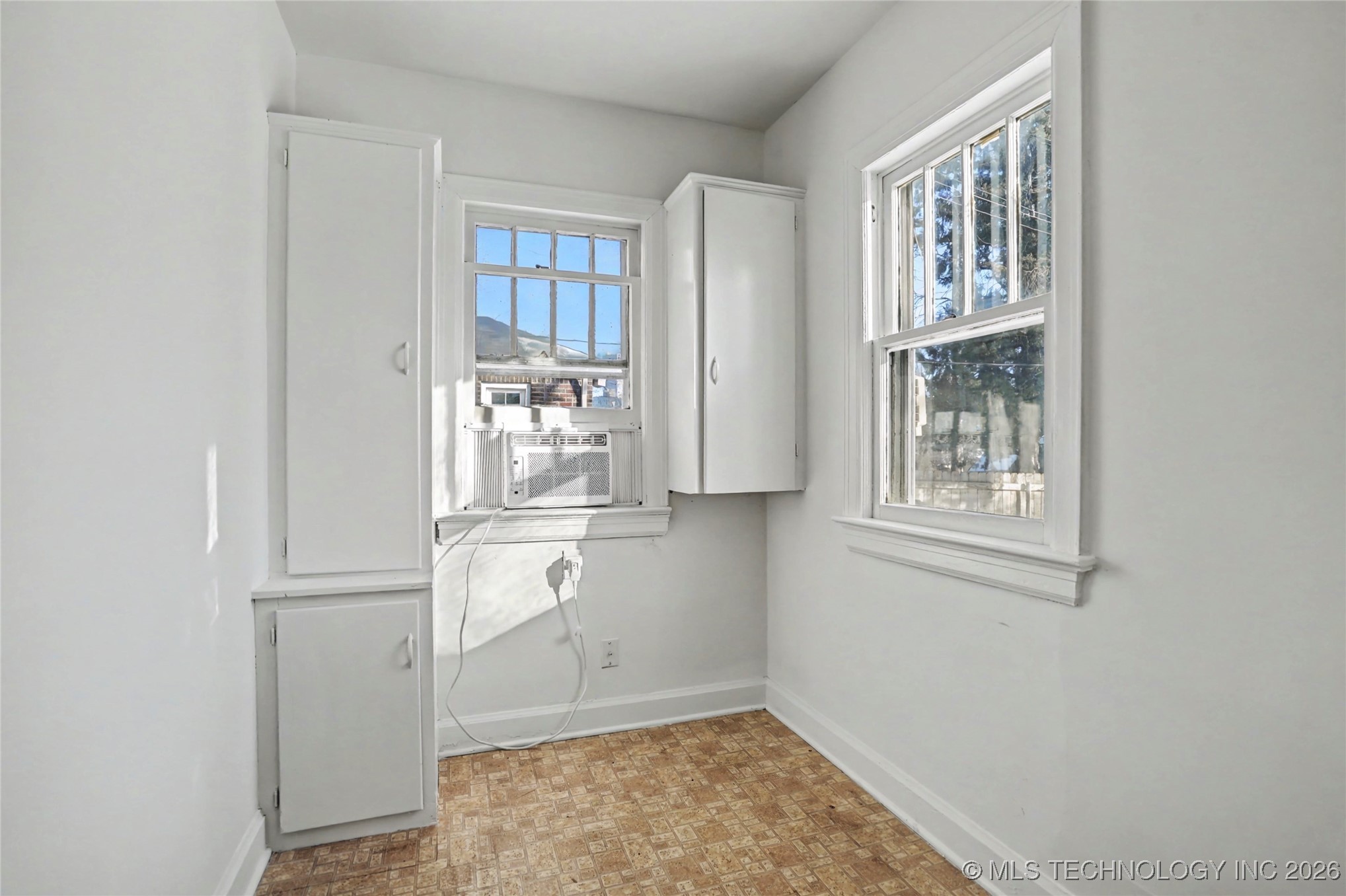 1307 S Frisco Avenue Property Photo 15