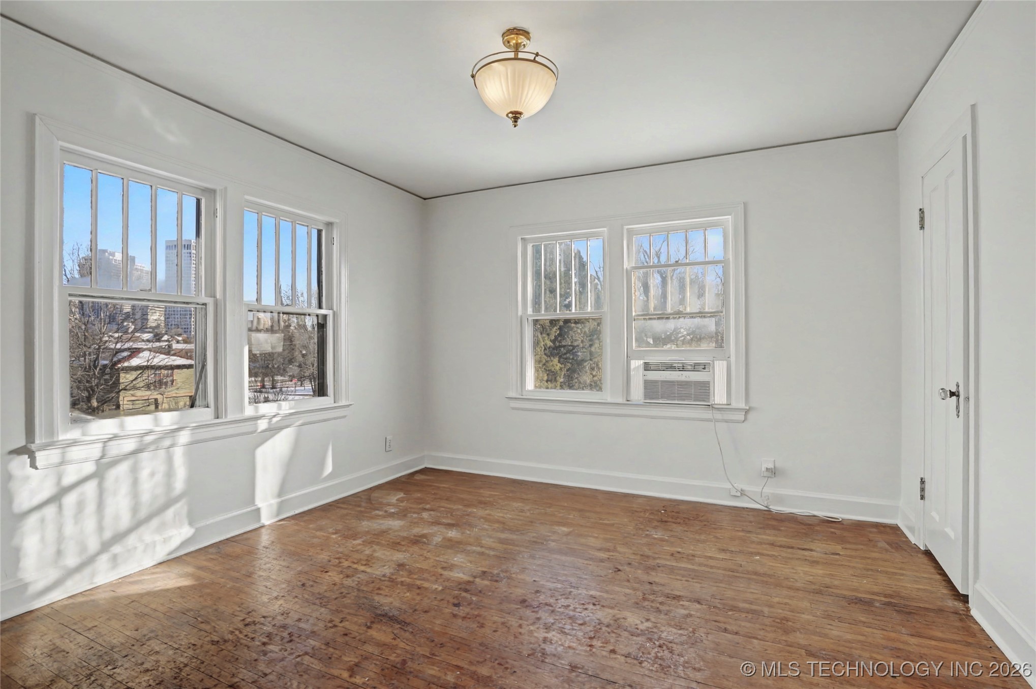 1307 S Frisco Avenue Property Photo 17