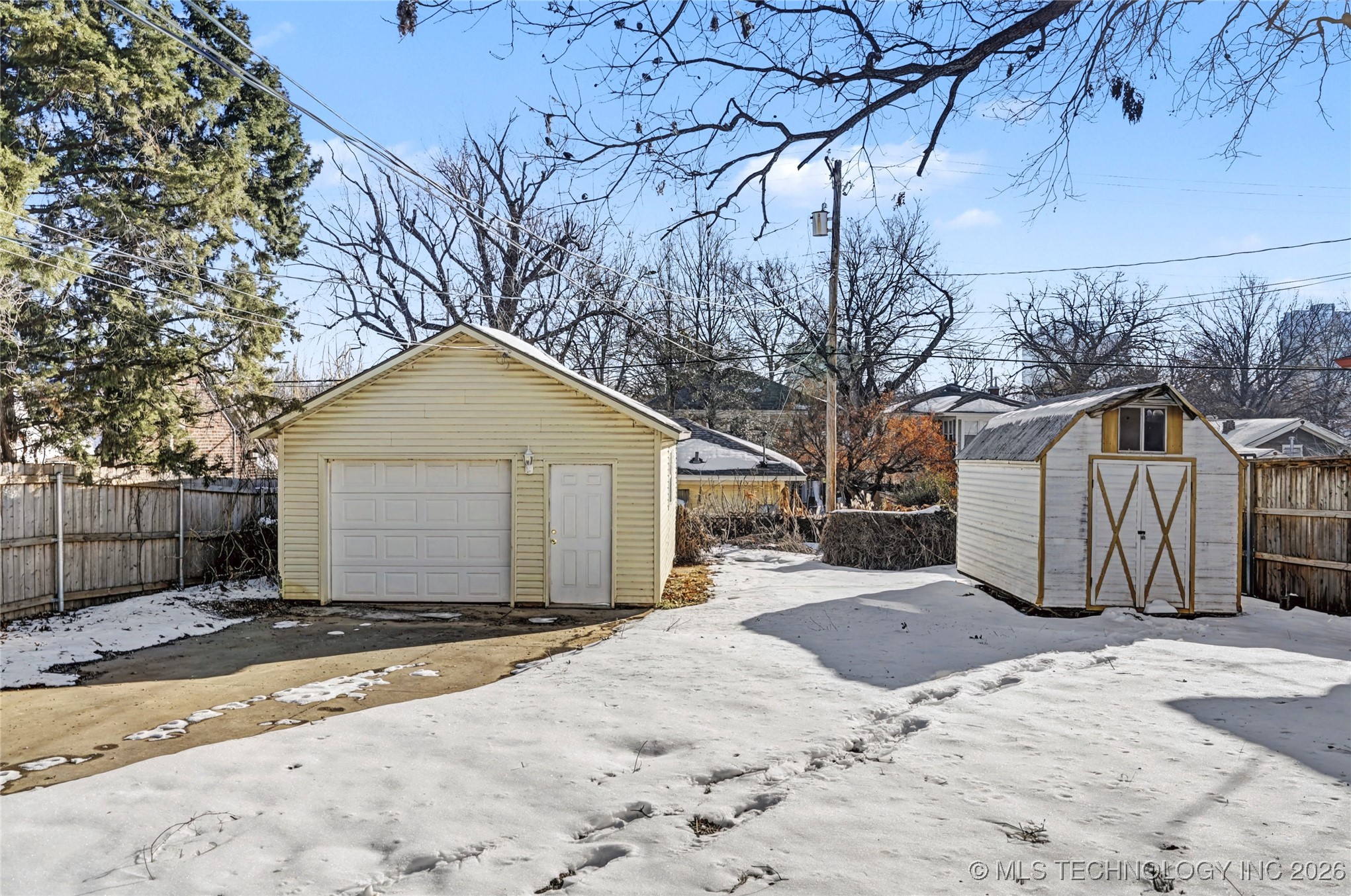 1307 S Frisco Avenue Property Photo 24