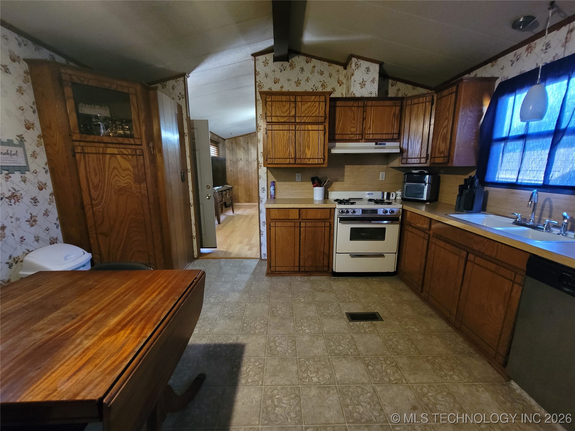 114549 S 4182 Road Property Photo 20