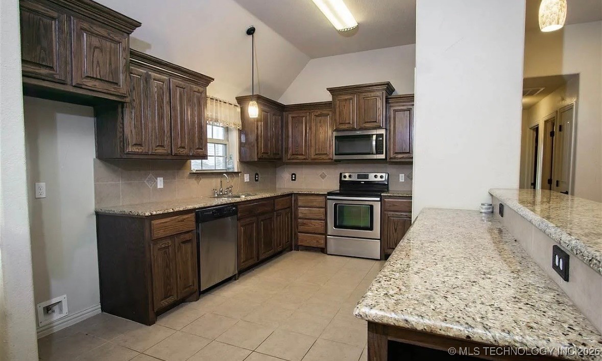 1722 Quiet Lane Property Photo 4