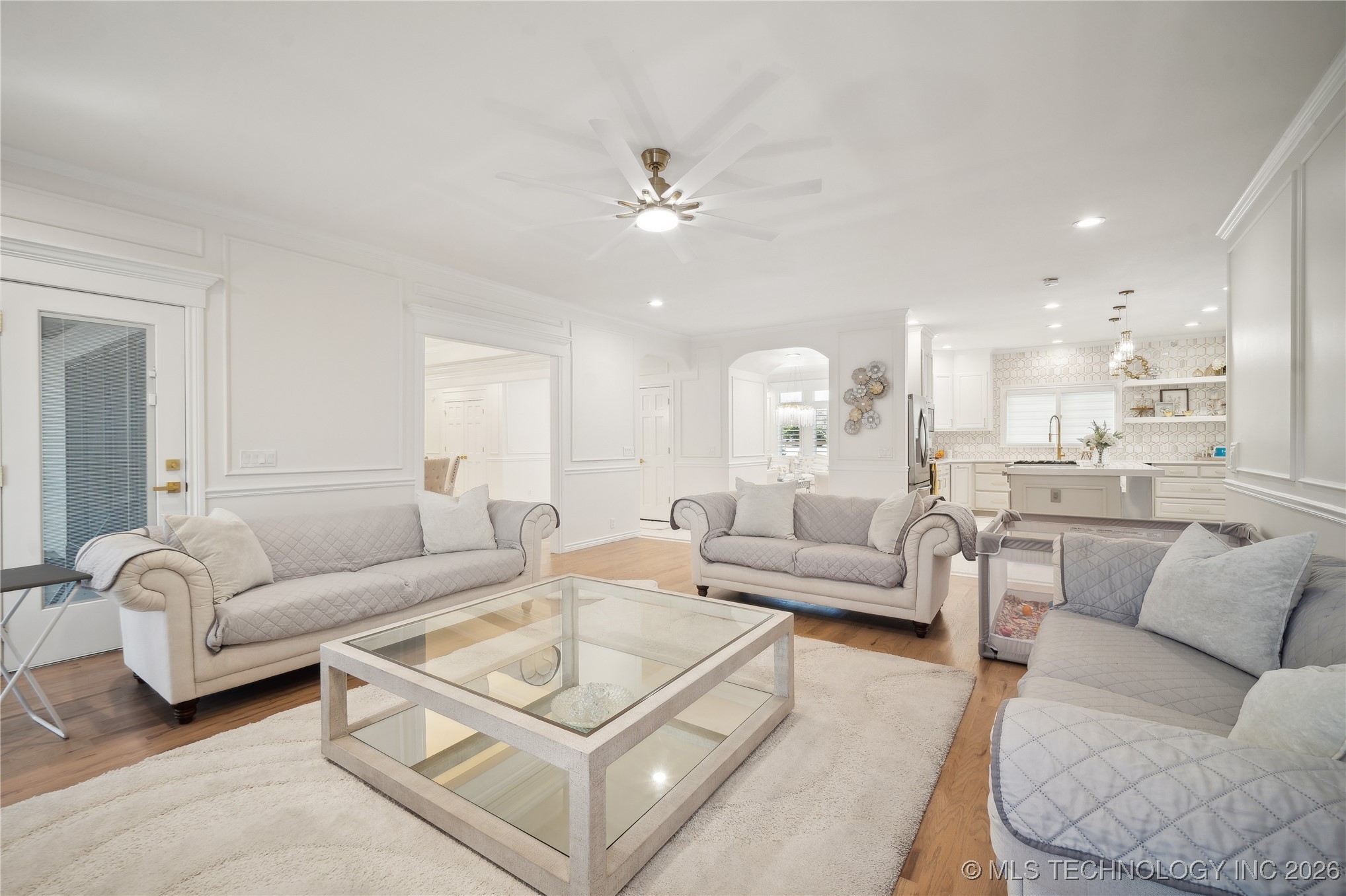 7951 S Hudson Place Property Photo 7