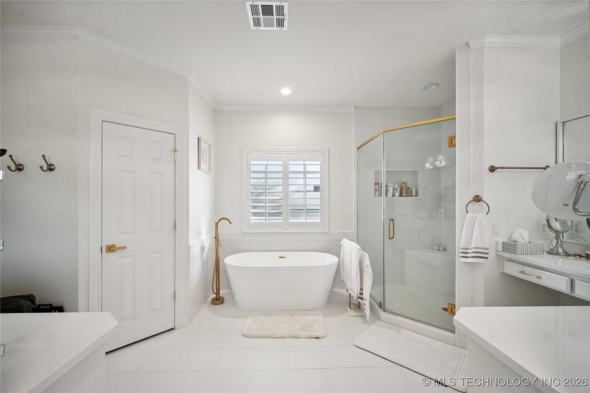 7951 S Hudson Place Property Photo 17