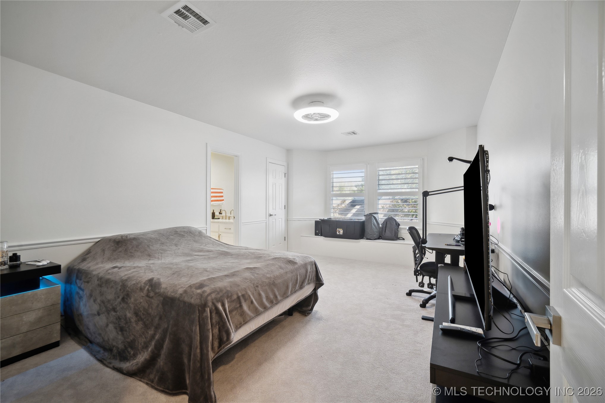 7951 S Hudson Place Property Photo 29