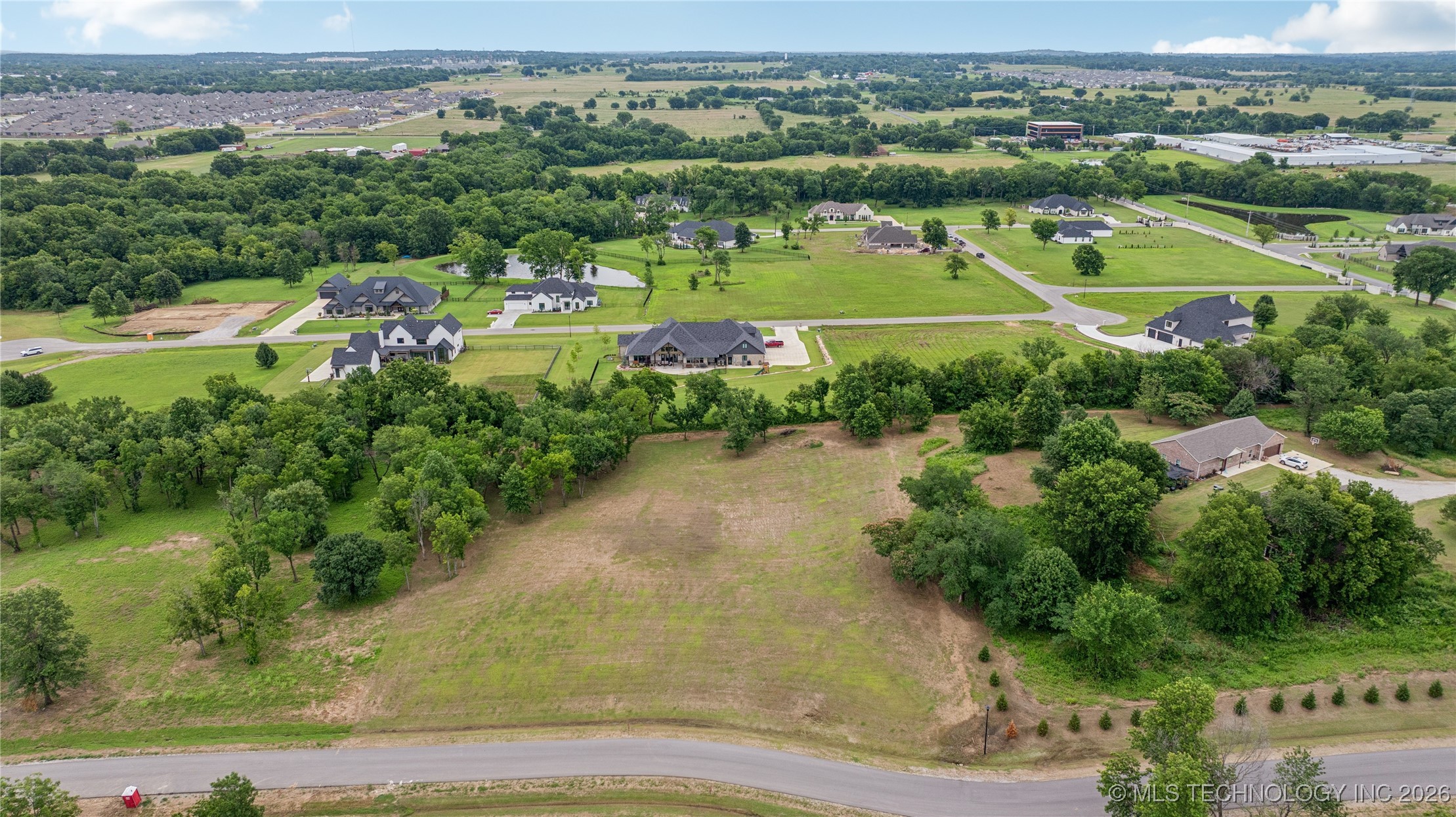 10931 S 216th East Avenue Property Photo 9