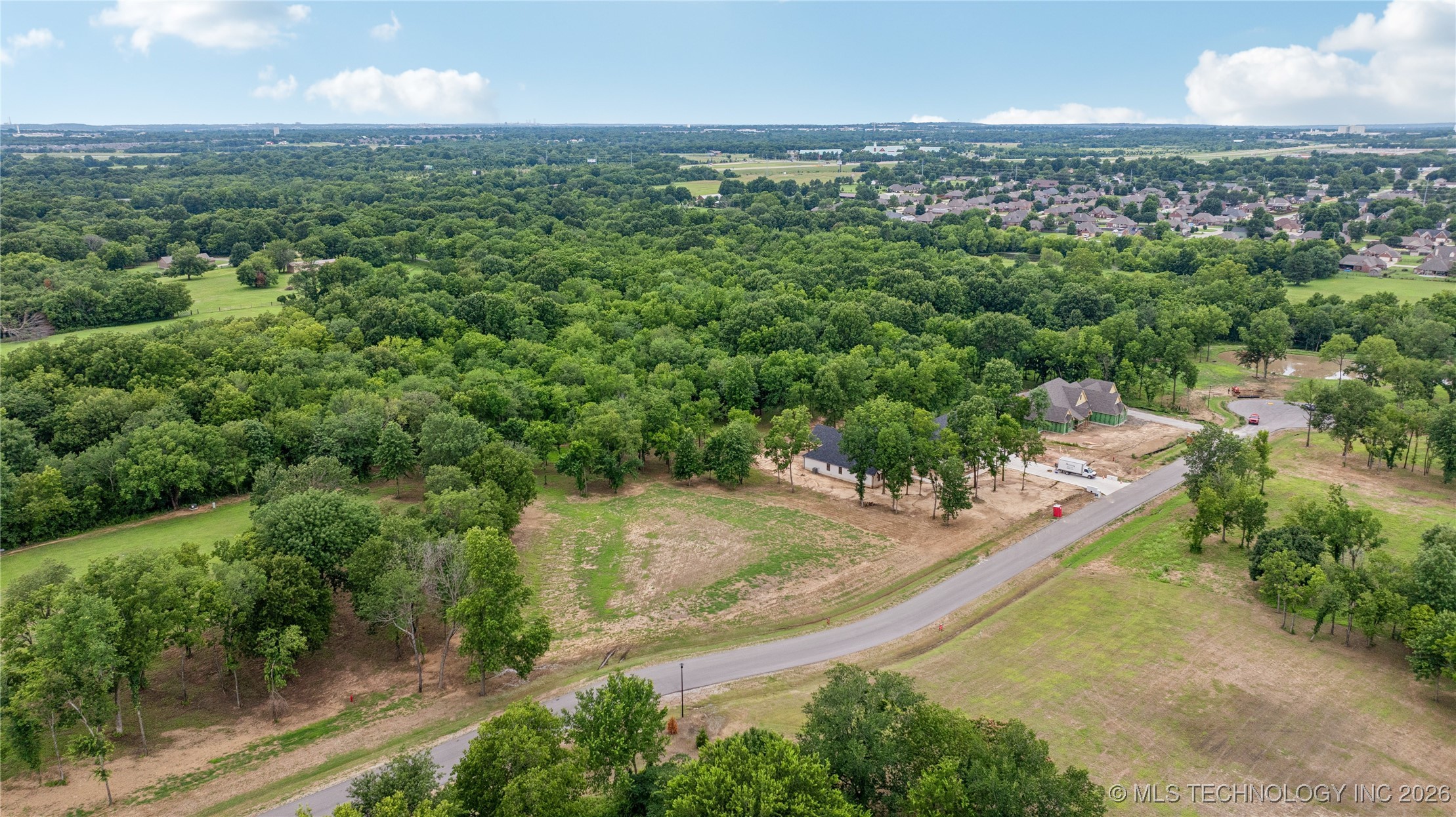10944 S 216th East Avenue Property Photo 10