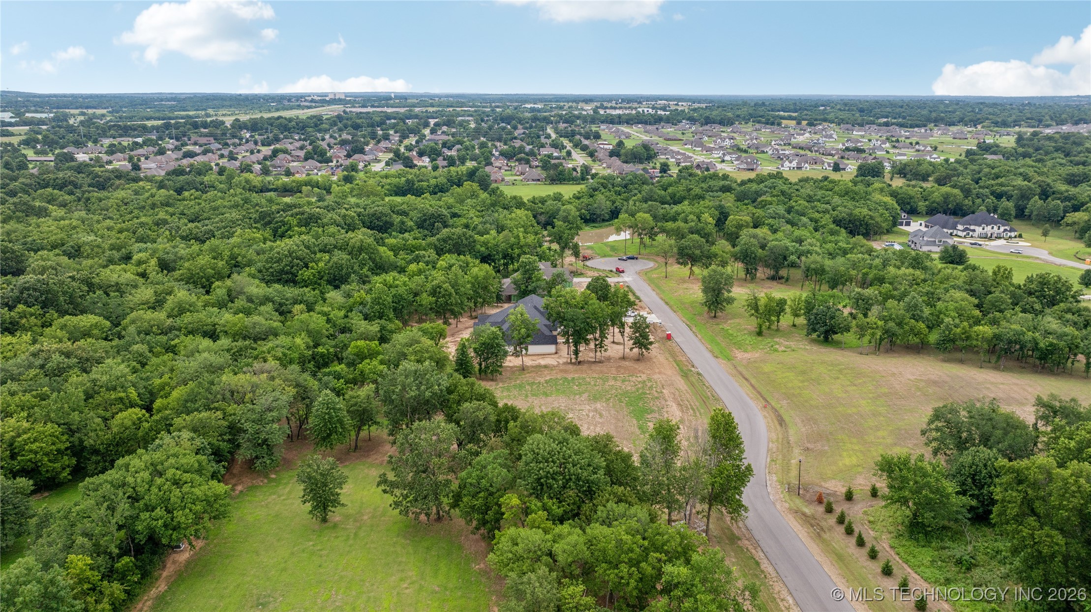 10944 S 216th East Avenue Property Photo 11