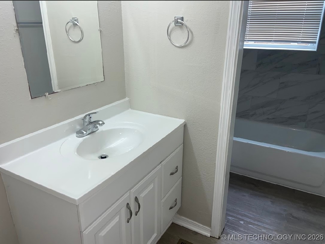 1824 S 119th East Avenue Property Photo 5