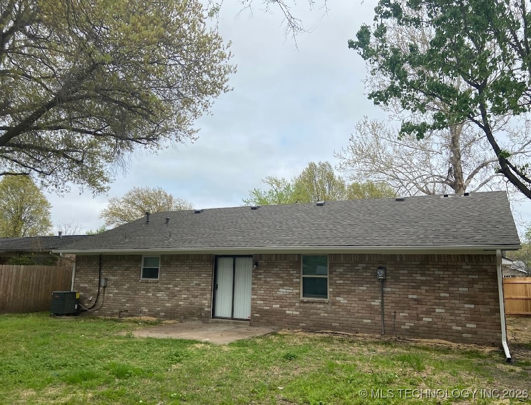 1824 S 119th East Avenue Property Photo 7