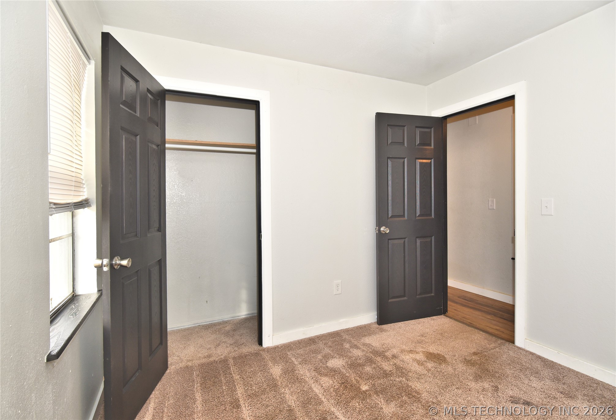 606 Straight Street Property Photo 14