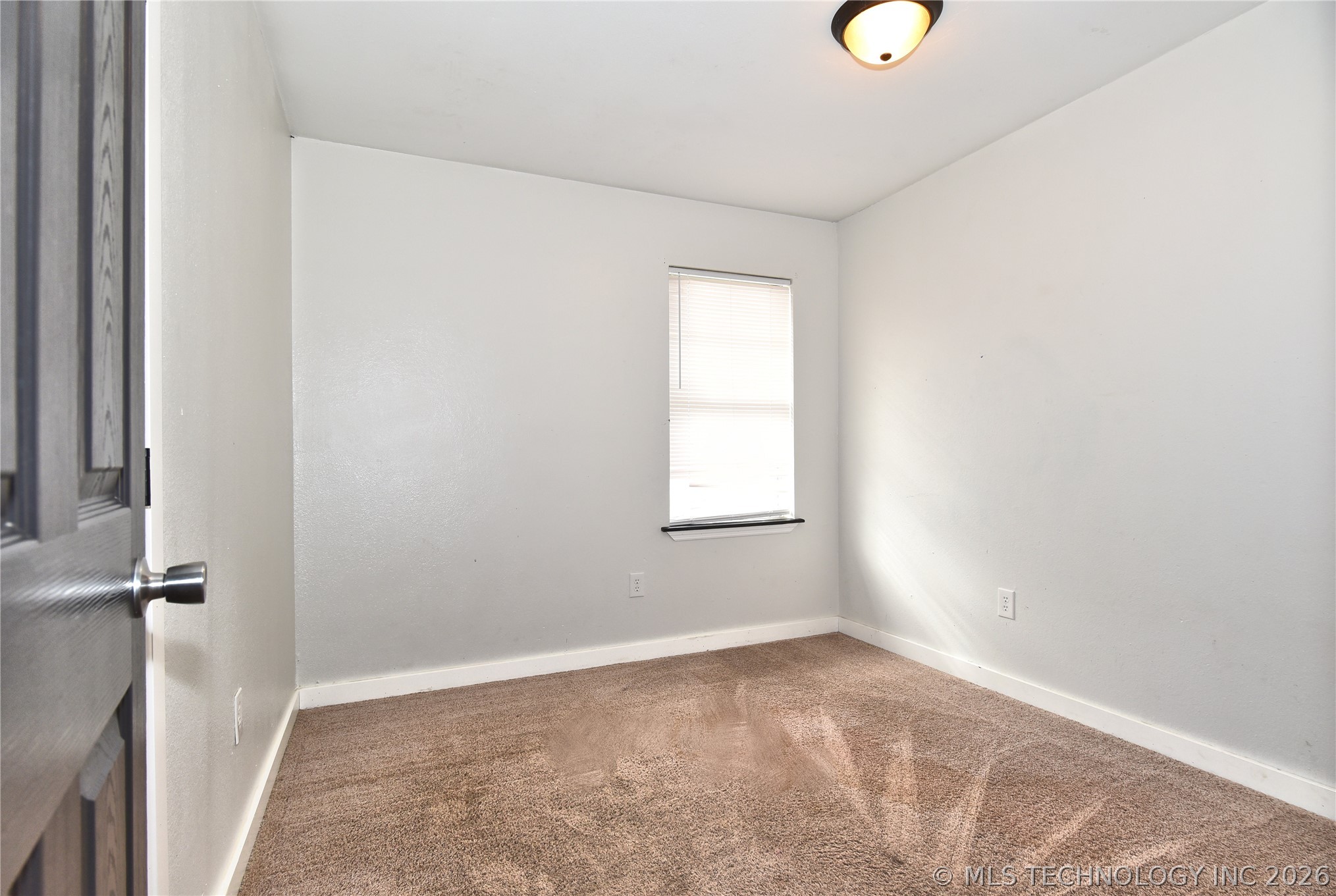 606 Straight Street Property Photo 15