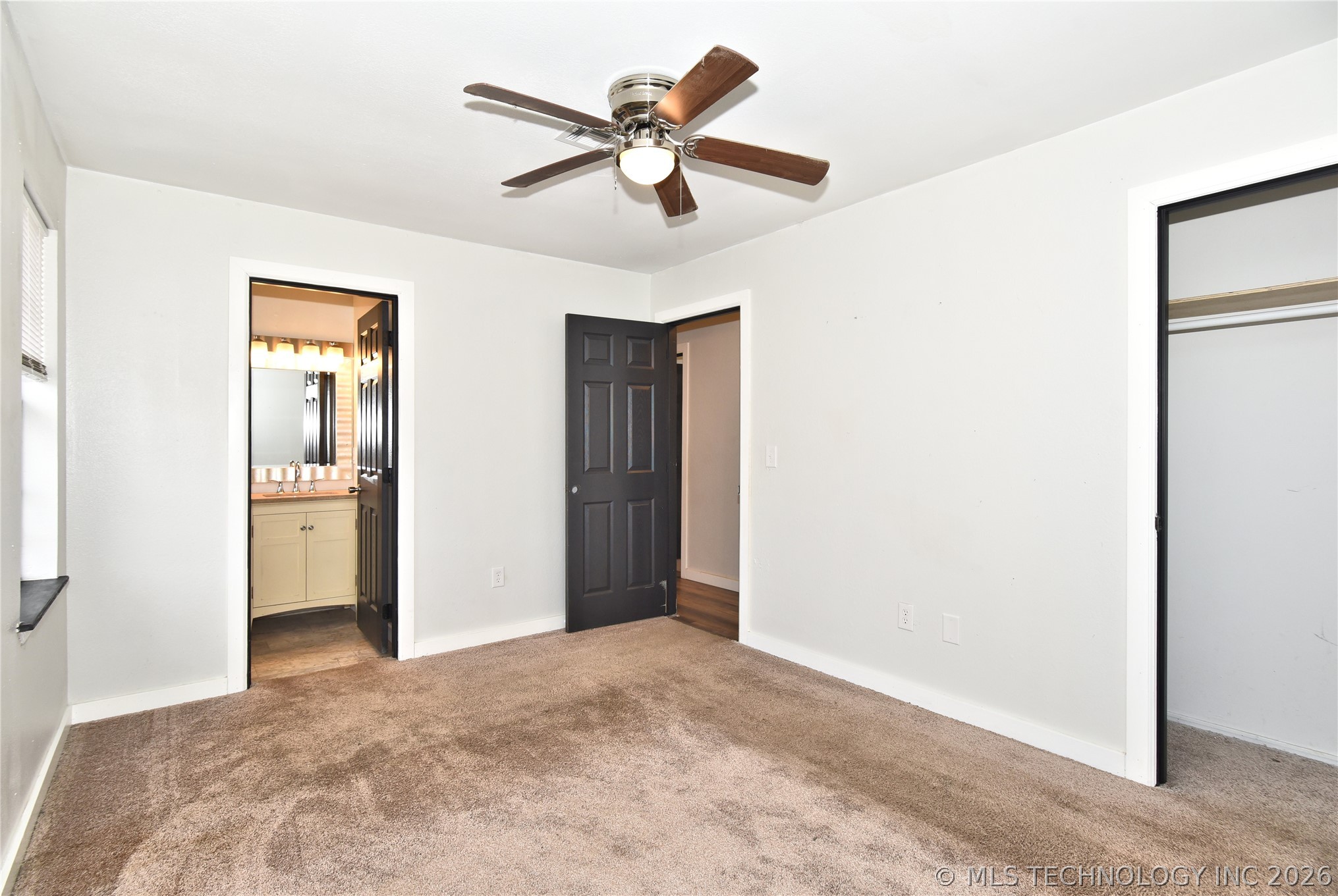 606 Straight Street Property Photo 21