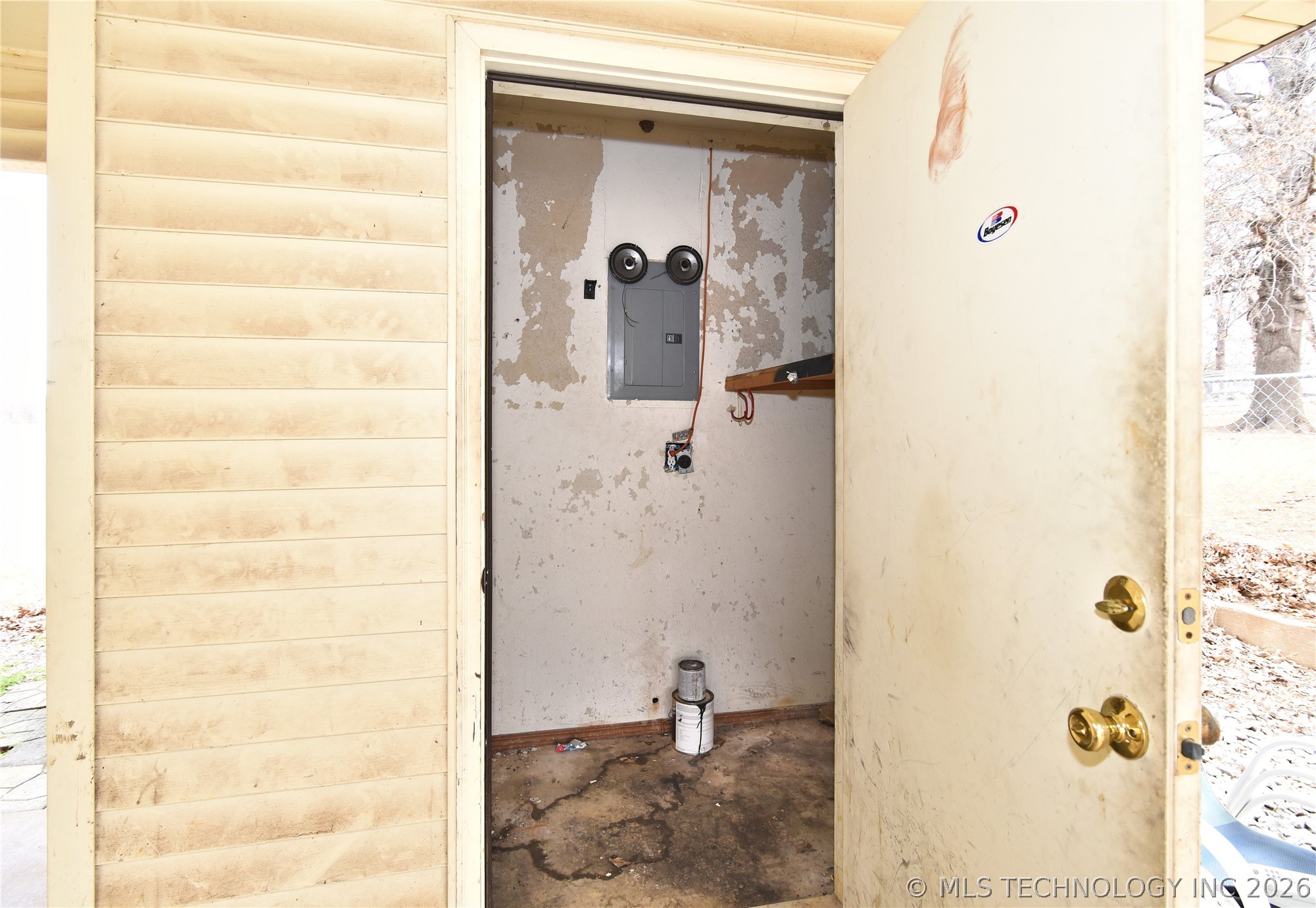 606 Straight Street Property Photo 23