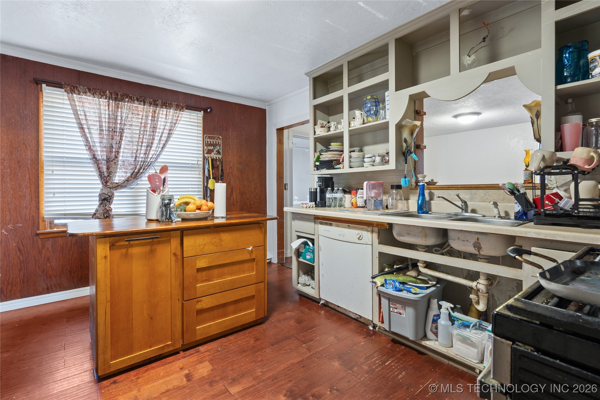 708 Ne A Street Property Photo 8