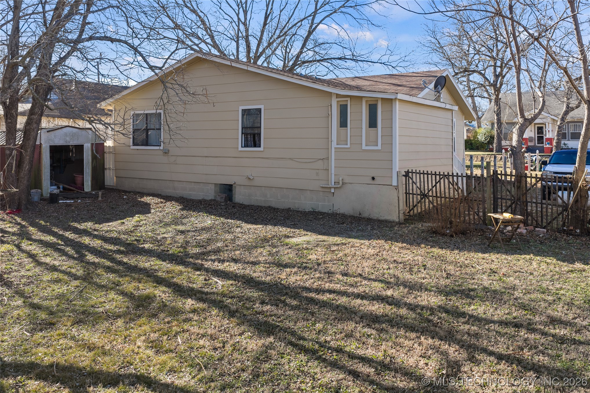 708 Ne A Street Property Photo 25