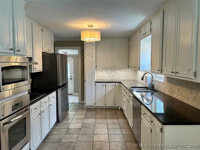 1648 E 36th Street Property Photo 9