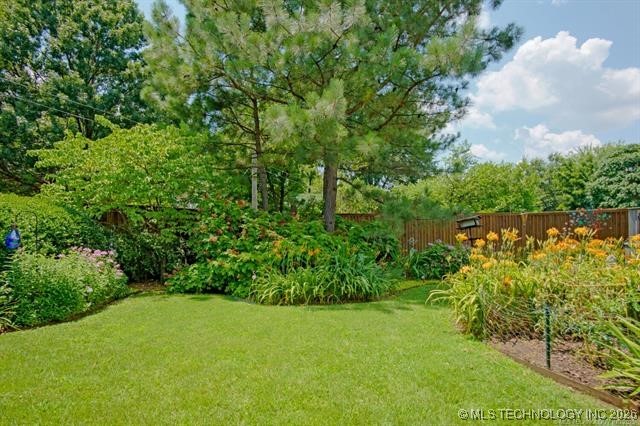 1648 E 36th Street Property Photo 27