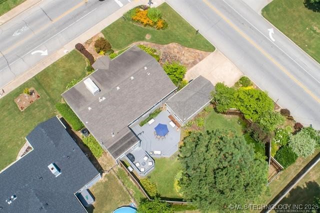 1648 E 36th Street Property Photo 40