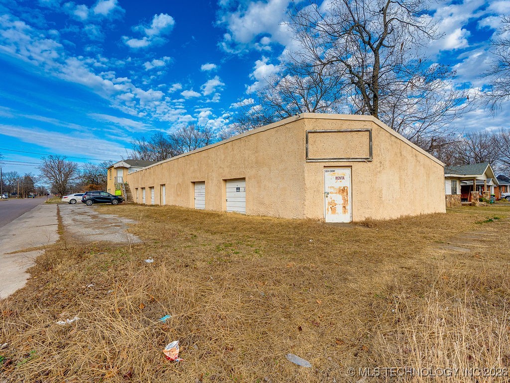 608 N Cherry Street Property Photo 5