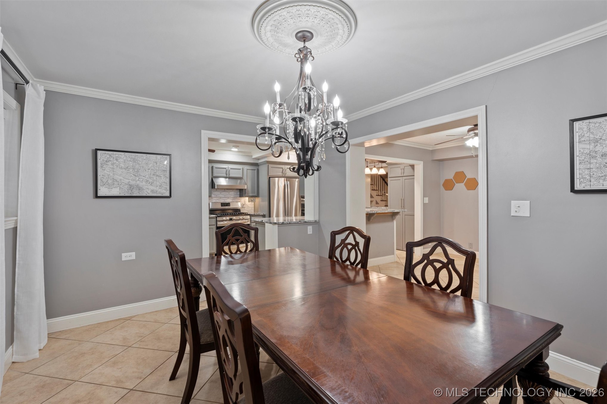 221 E 18th Street Property Photo 14