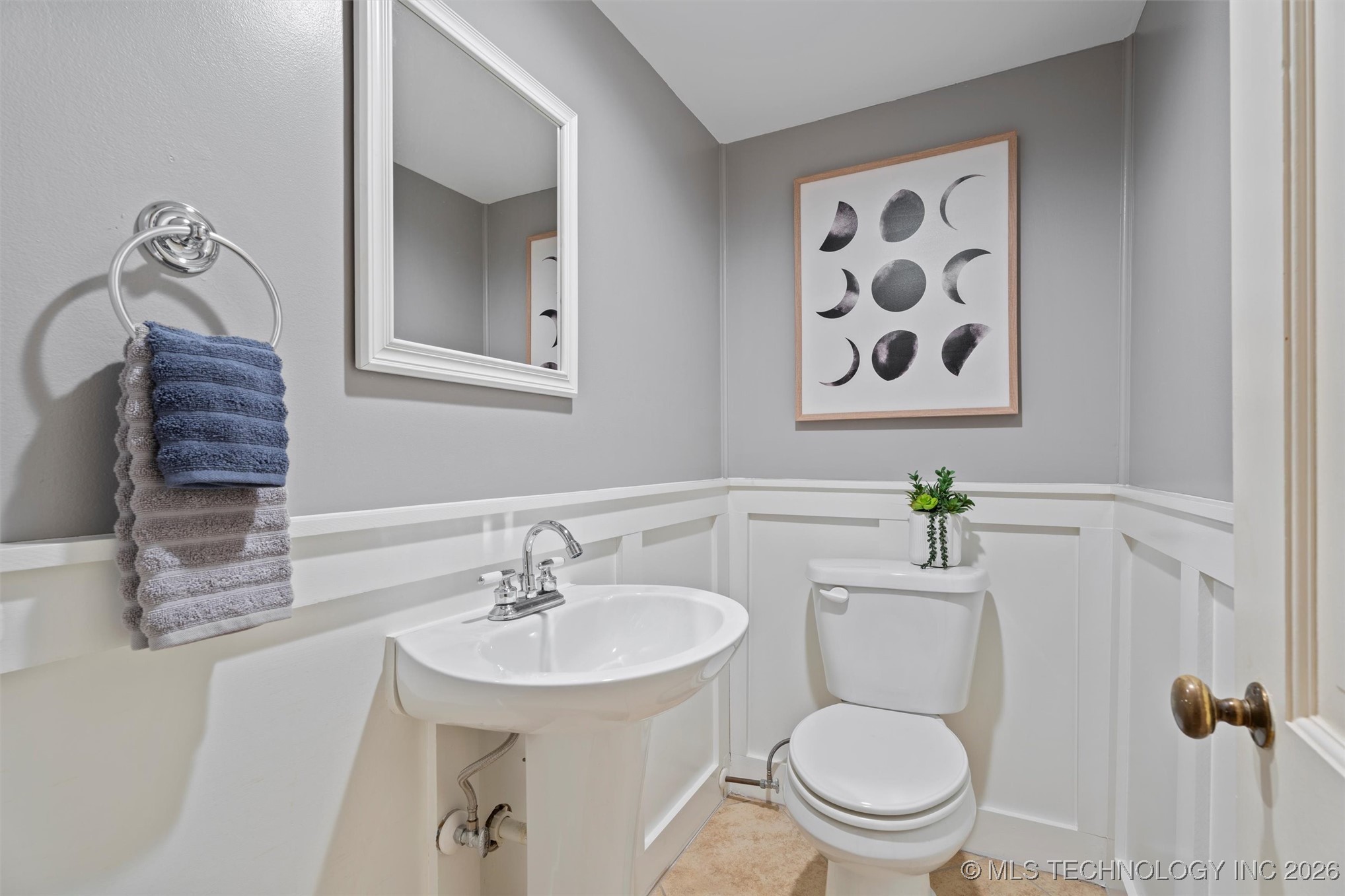 221 E 18th Street Property Photo 19