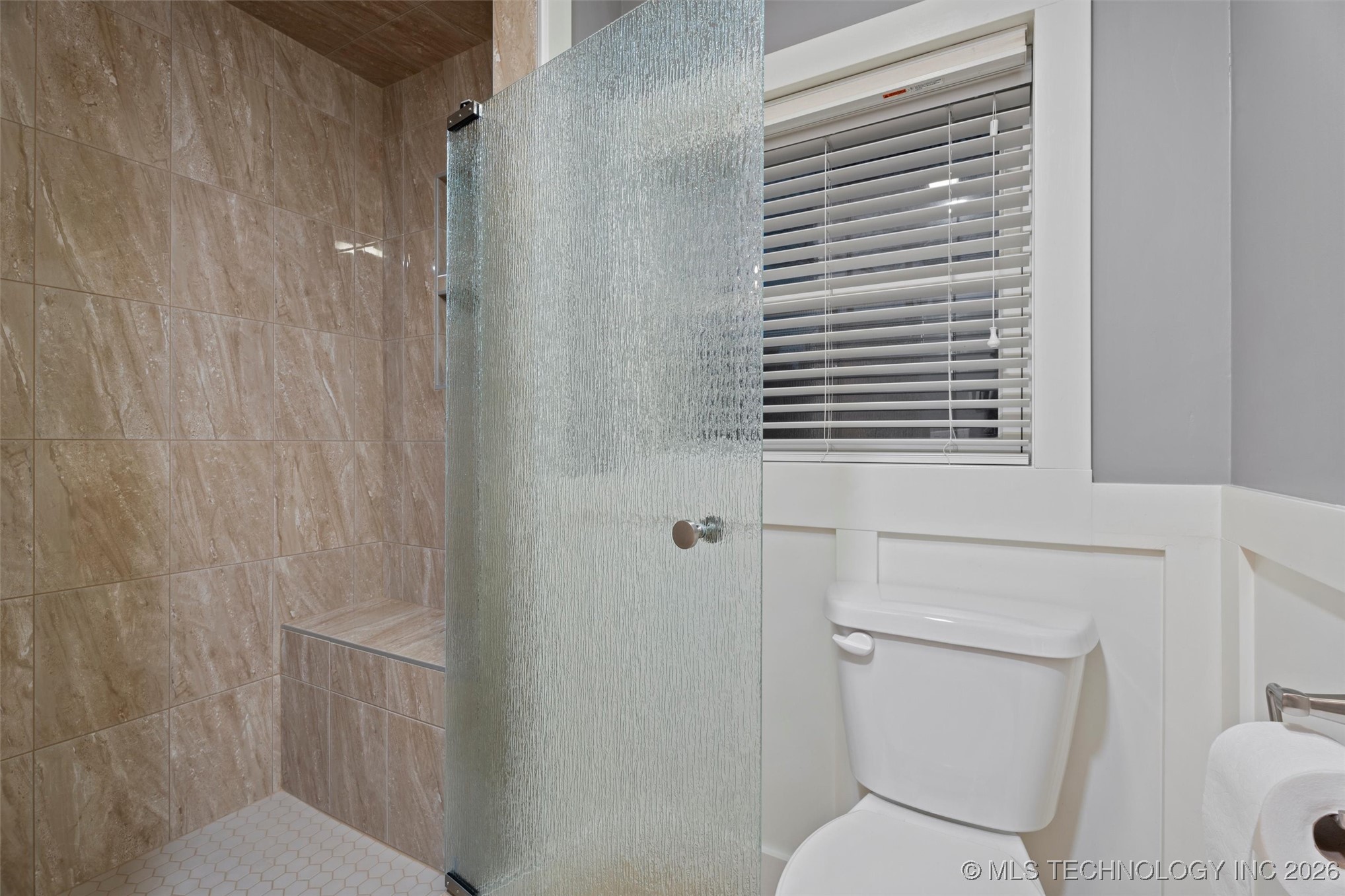 221 E 18th Street Property Photo 24