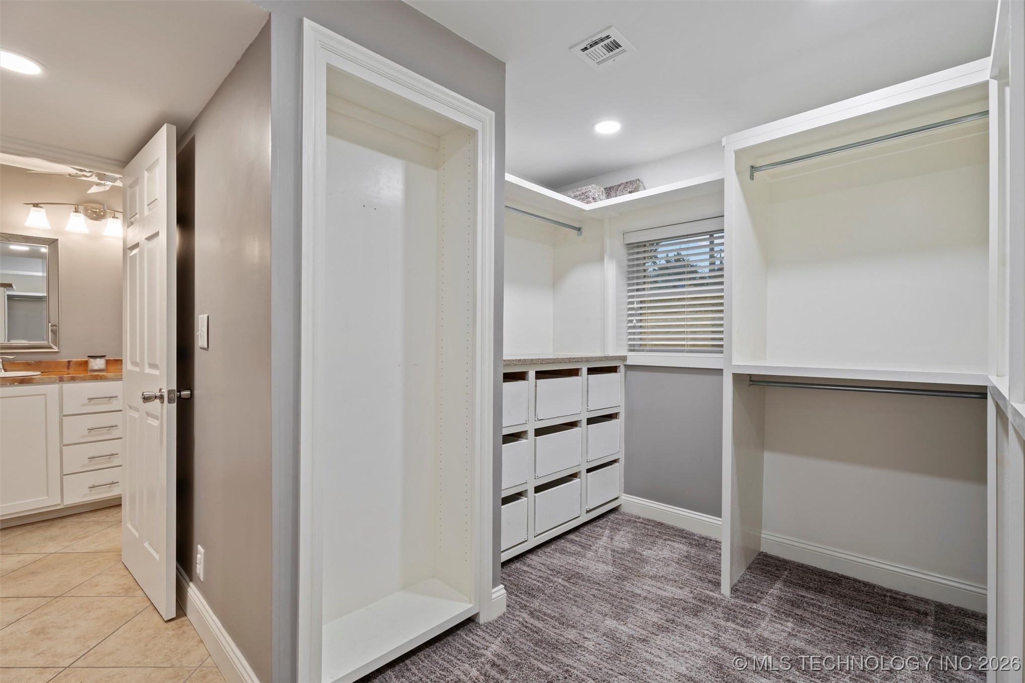 221 E 18th Street Property Photo 26