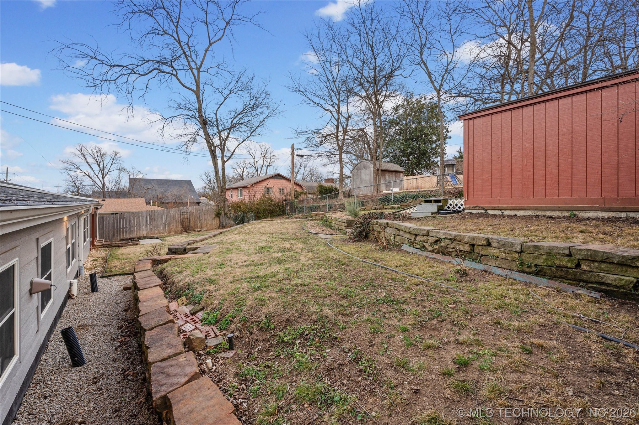 221 E 18th Street Property Photo 42