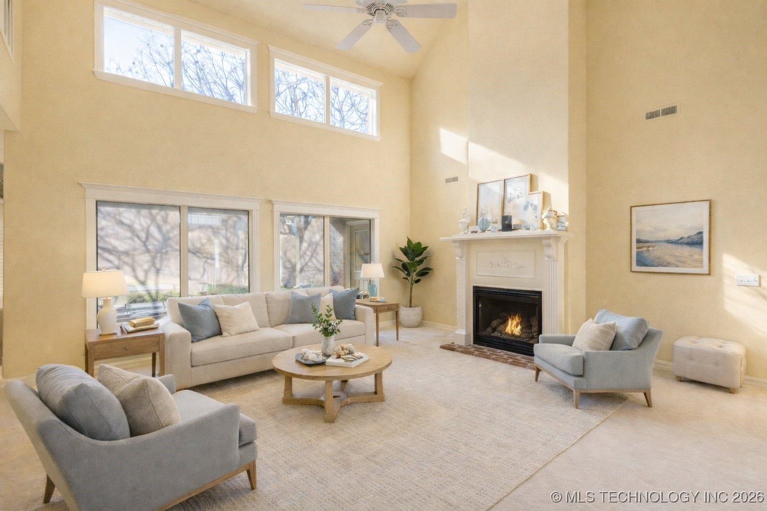 2325 W Lowry Road Property Photo 3