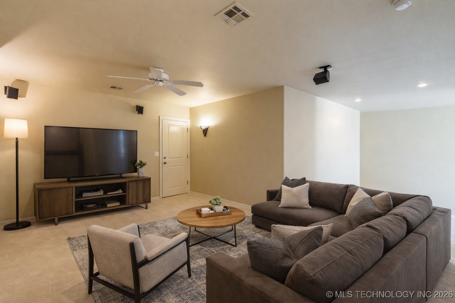 2325 W Lowry Road Property Photo 15