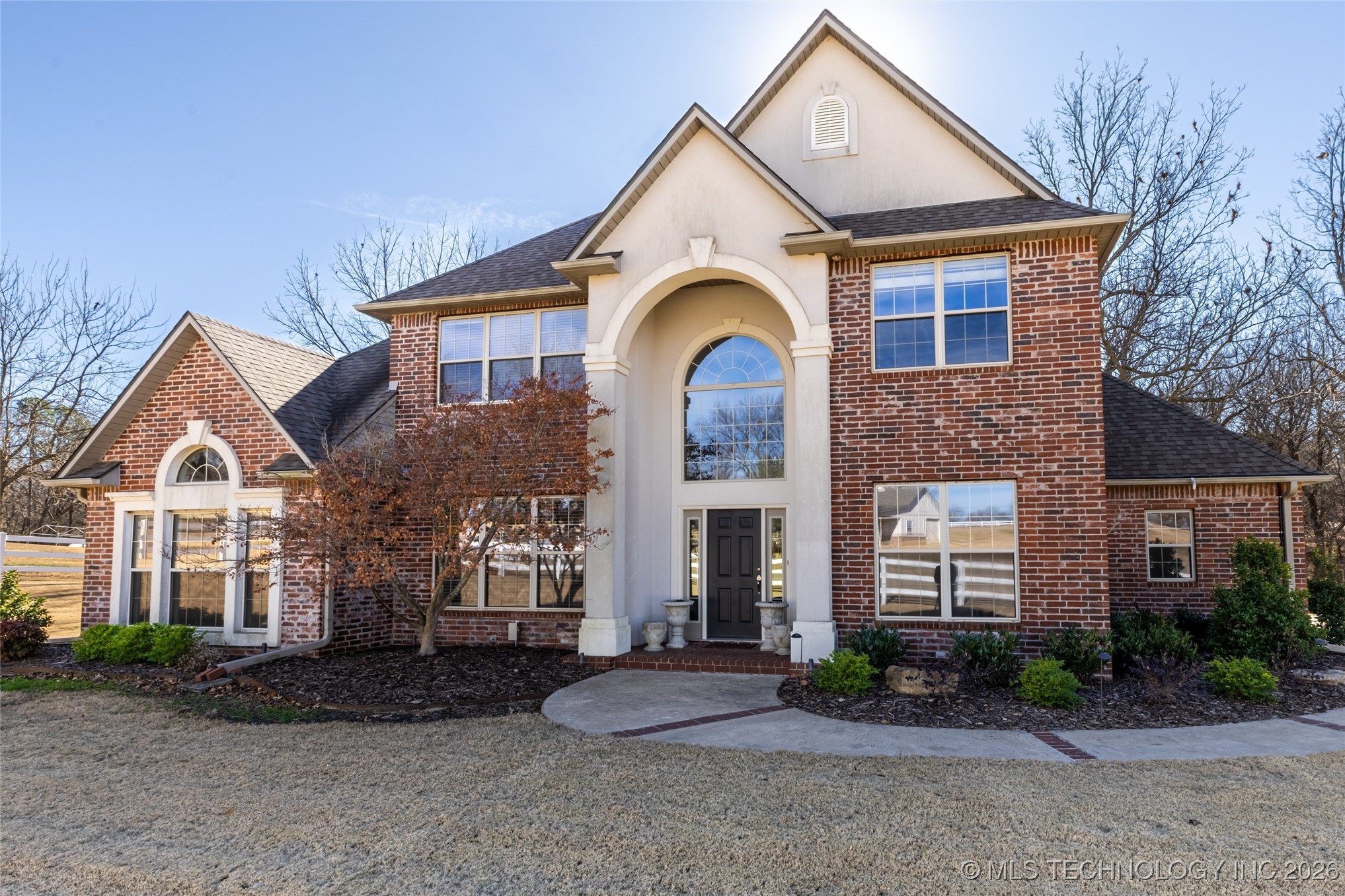 2325 W Lowry Road Property Photo 18