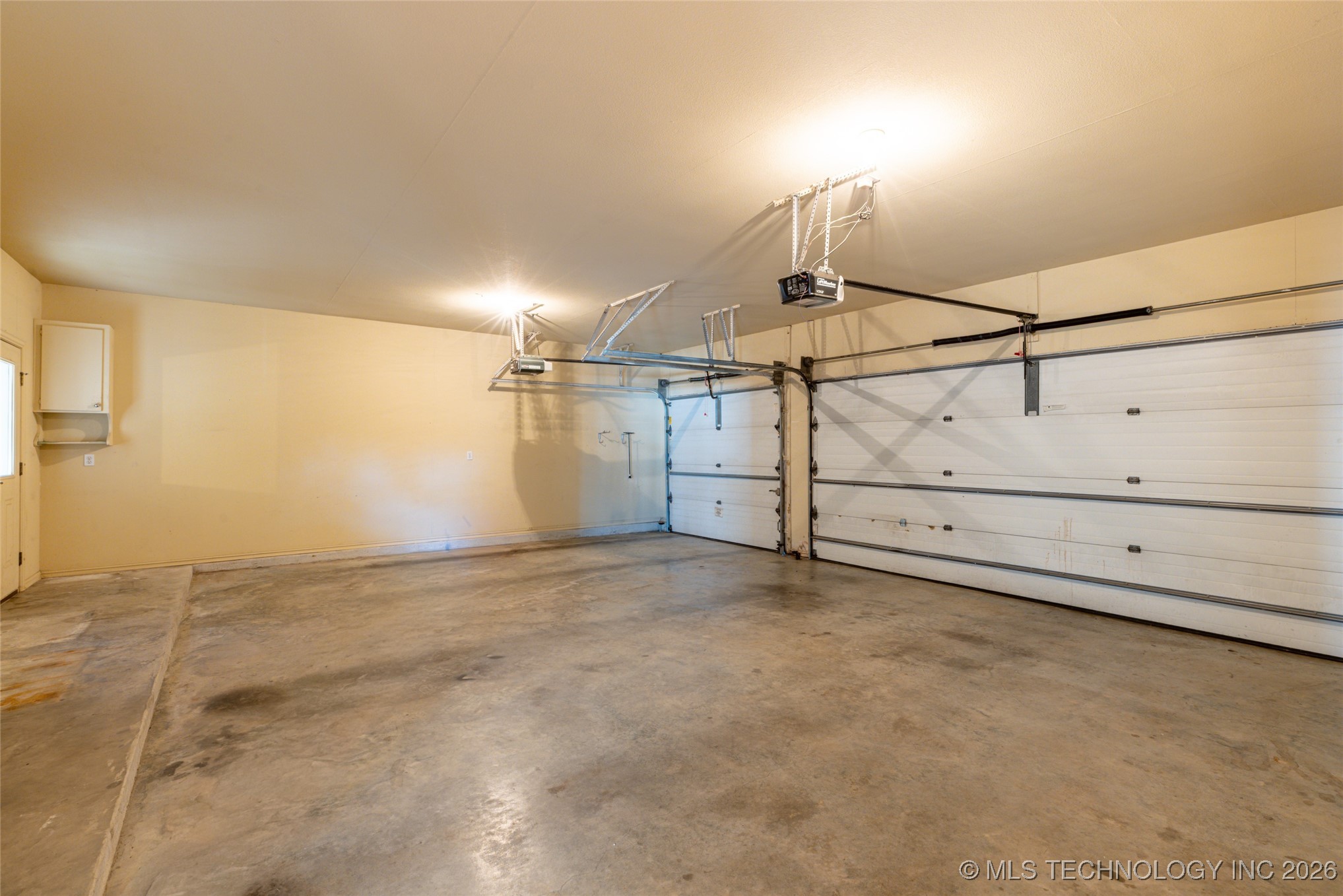 2325 W Lowry Road Property Photo 26