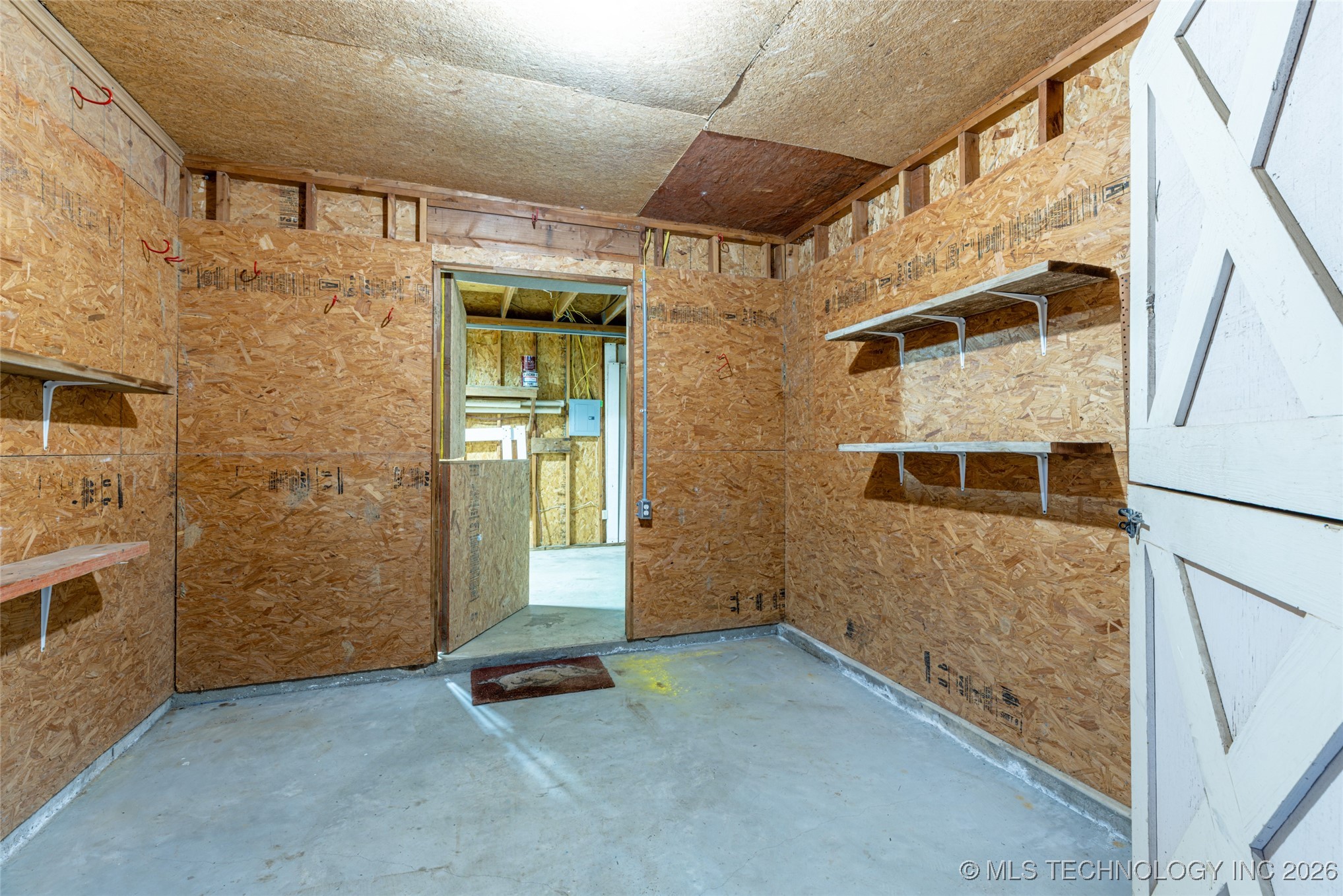 2325 W Lowry Road Property Photo 28