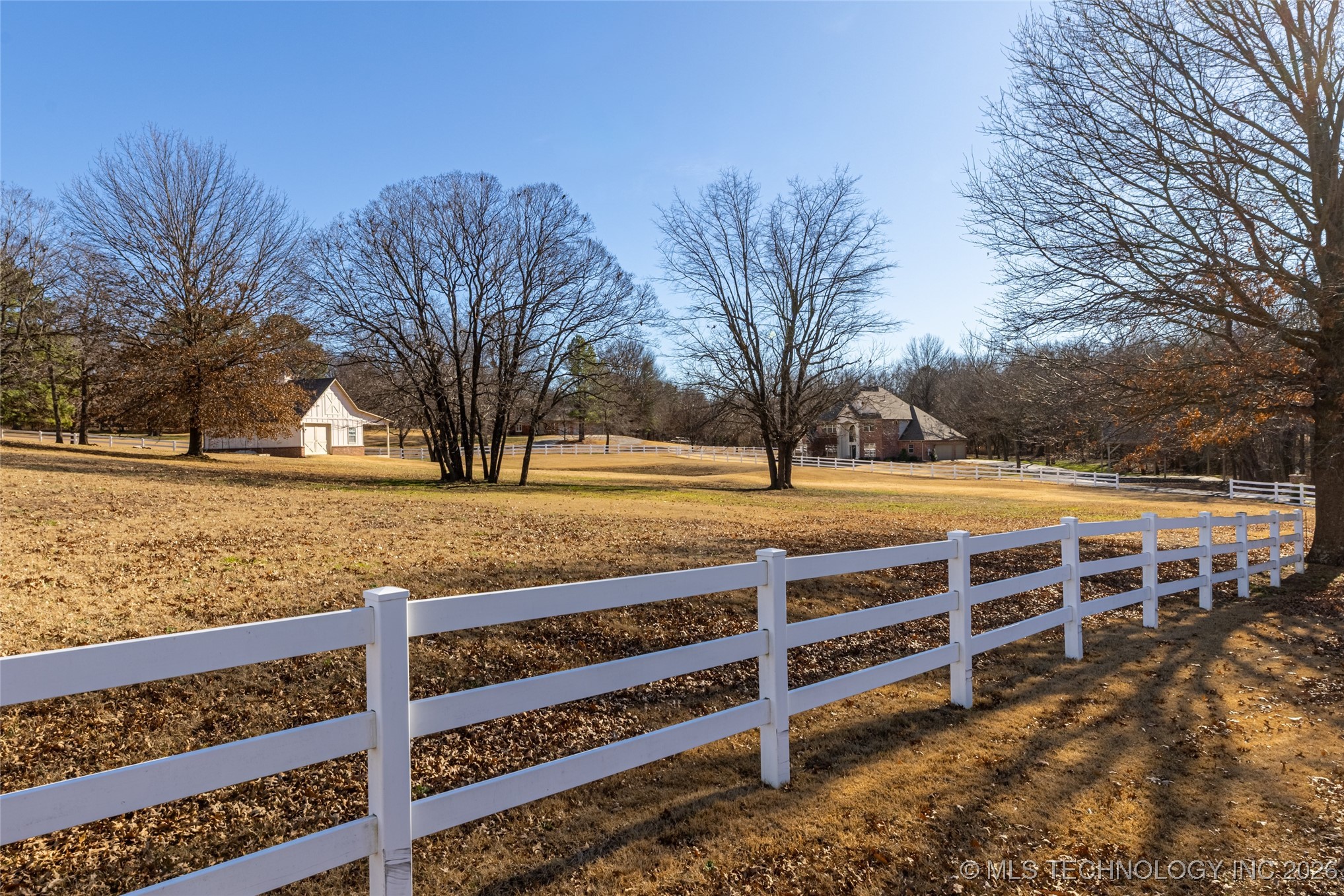 2325 W Lowry Road Property Photo 41