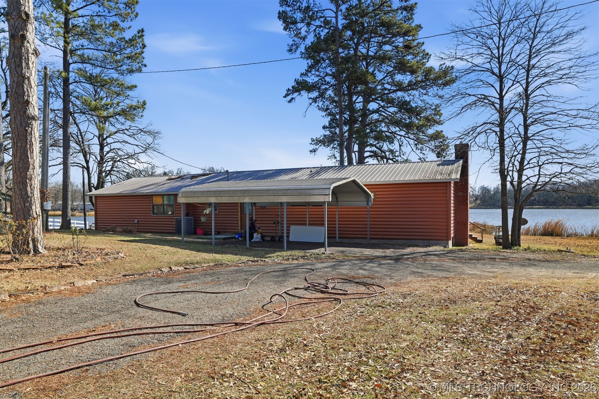 1115 Lake Lane Property Photo 3