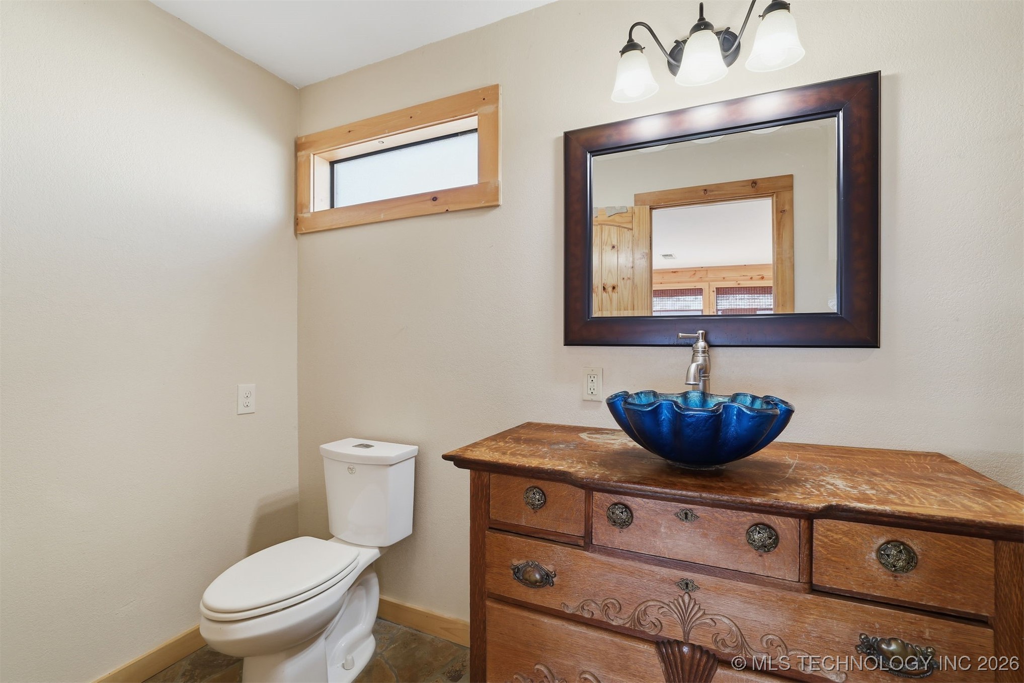 1115 Lake Lane Property Photo 10