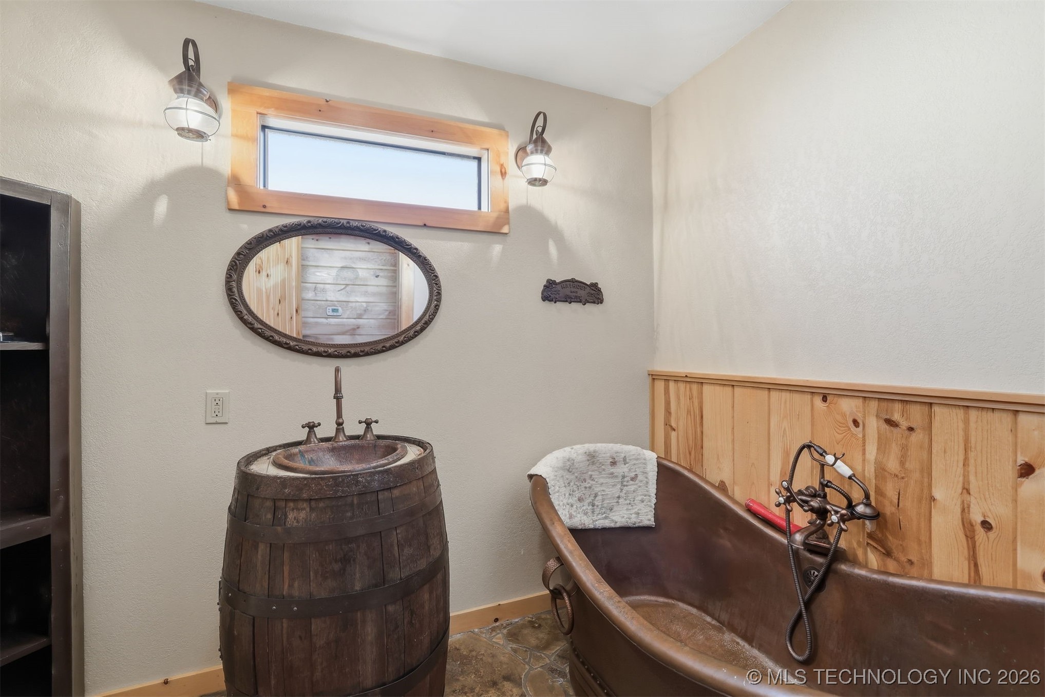 1115 Lake Lane Property Photo 11